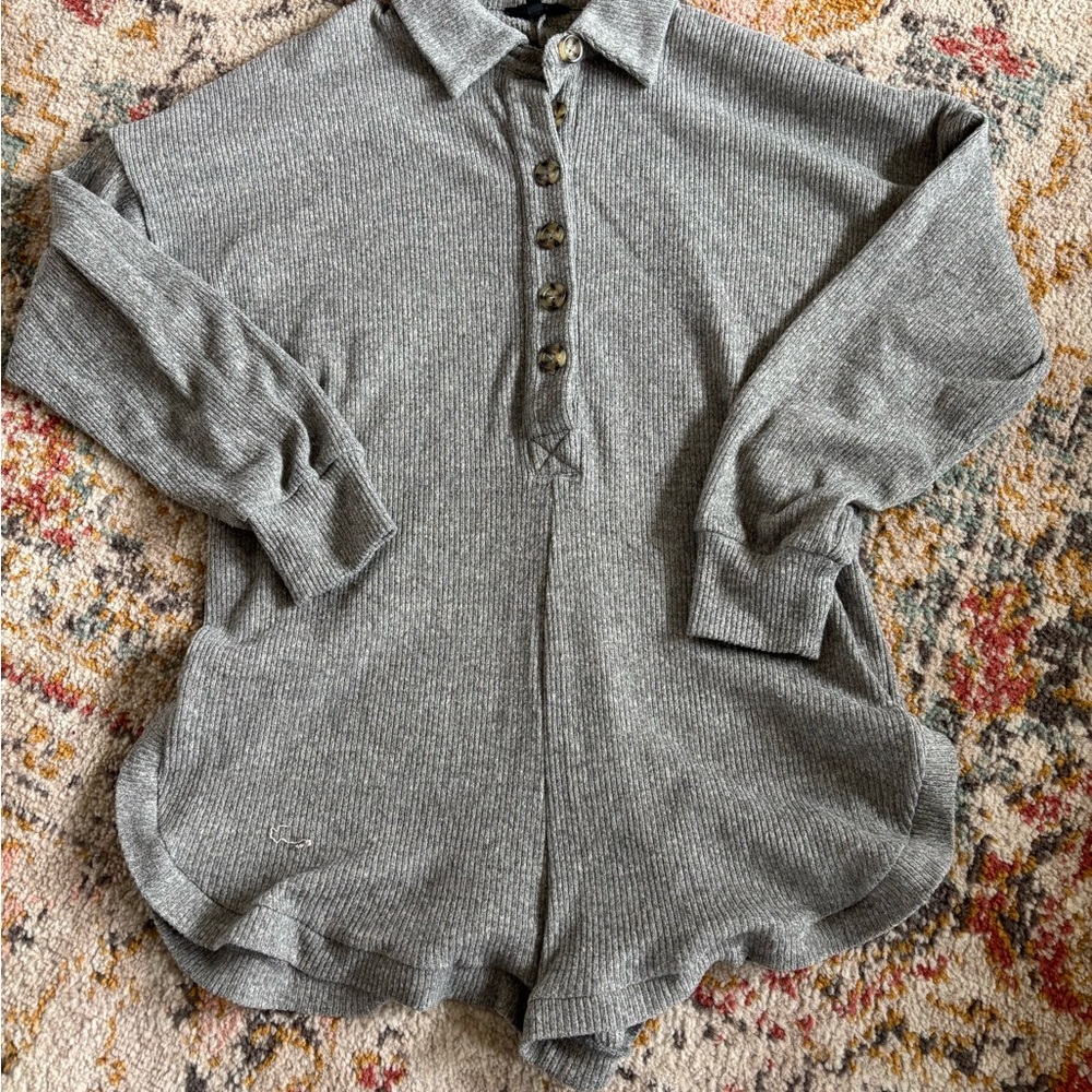 Worth Collective Gray Ribbed Knit Romper